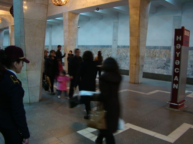 İnşaatçılar (Baku Metro)