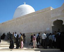 Nabi Habeel Mosque httpsuploadwikimediaorgwikipediacommonsthu