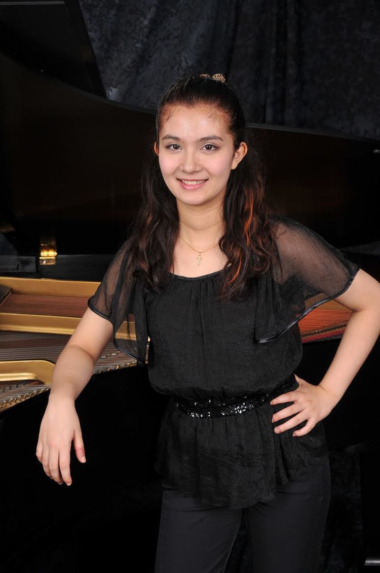 Nadia Azzi NMNYAC Alumni New Music National Young Artist Competition