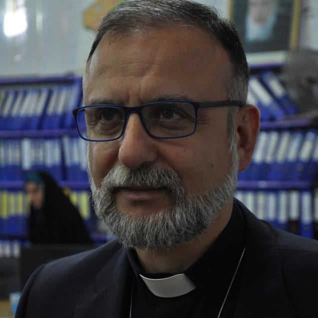 Nadim Nassar Syrian priest We can destroy ISIS without bombing Christian