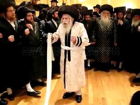 Nadvorna (Hasidic dynasty) httpsiytimgcomvi7ppP4QZk7aMhqdefaultjpg