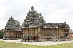 Nageshvara-Chennakeshava Temple complex, Mosale httpsuploadwikimediaorgwikipediacommonsthu