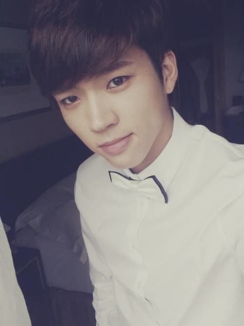 Nam Woo-hyun Nam Woohyun Selca Photos Kpopselca