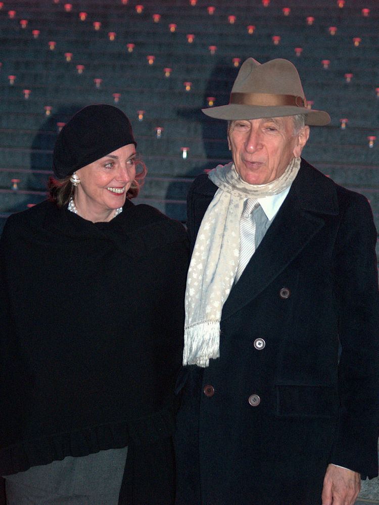 Nan A. Talese FileNan Talese and Gay Talese at the 2009 Tribeca Film