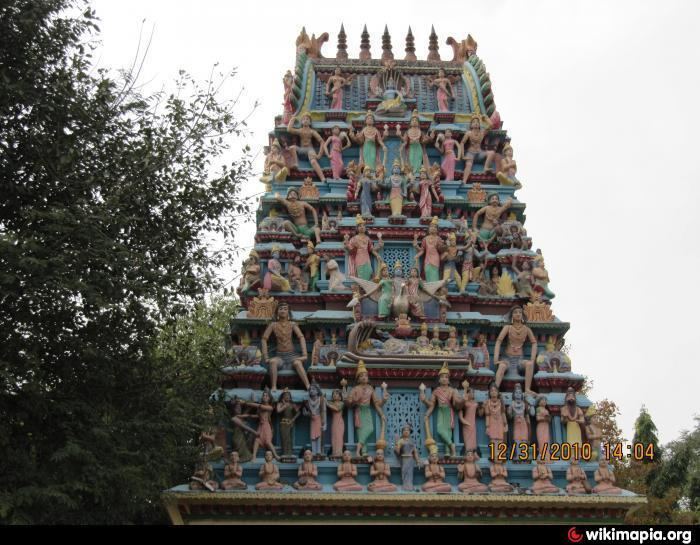 Nanakramguda temple photoswikimapiaorgp0002382918bigjpg