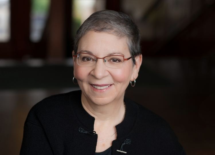 Nancy Pearl UW scholarship fund to benefit from Nancy Pearls