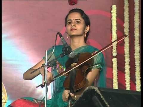 Nandini Shankar Nandini Shankar Sawai Gandharva Mahotsav 2011 Excerpts YouTube
