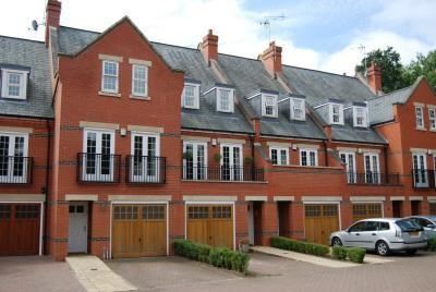 Napsbury Park 3 bedroom terraced house for sale in Boyes CrescentNapsbury ParkSt