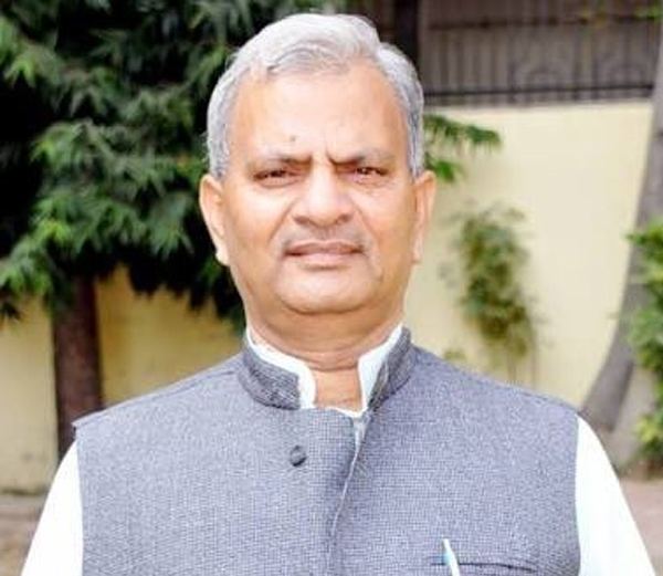 Naresh Uttam Patel Akhilesh yadav appoint Naresh Uttam as Samajwadi Party state