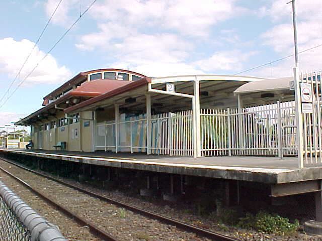 Narre Warren railway station