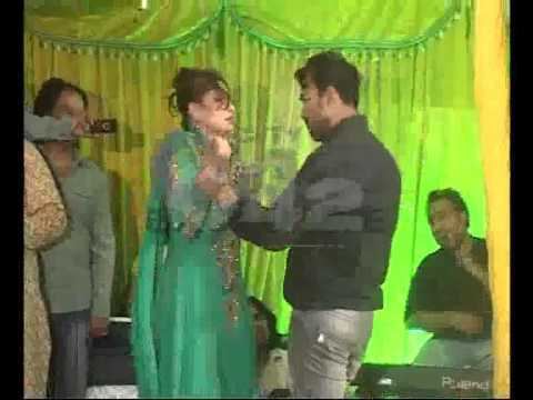 Naseem Vicky Film Dir Late Hasnain Daughter Mehndi Ceremony Actor Naseem Vicky