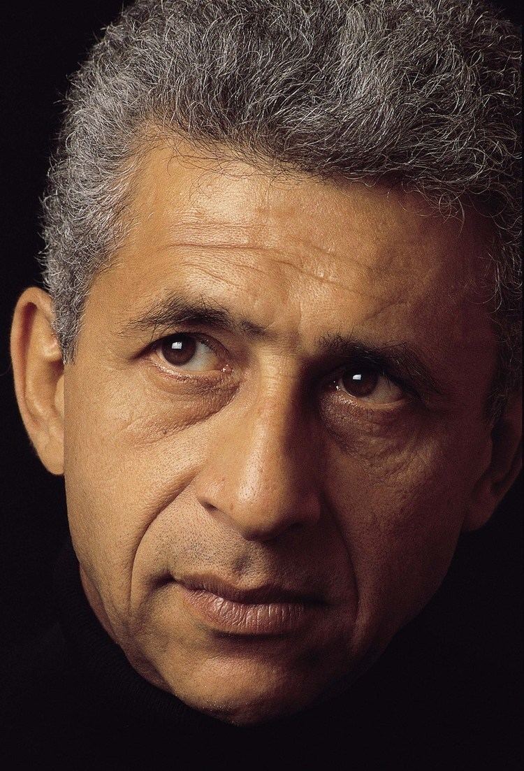 Naseeruddin Shah Naseeruddin Shah What on earth does the Oscar have for