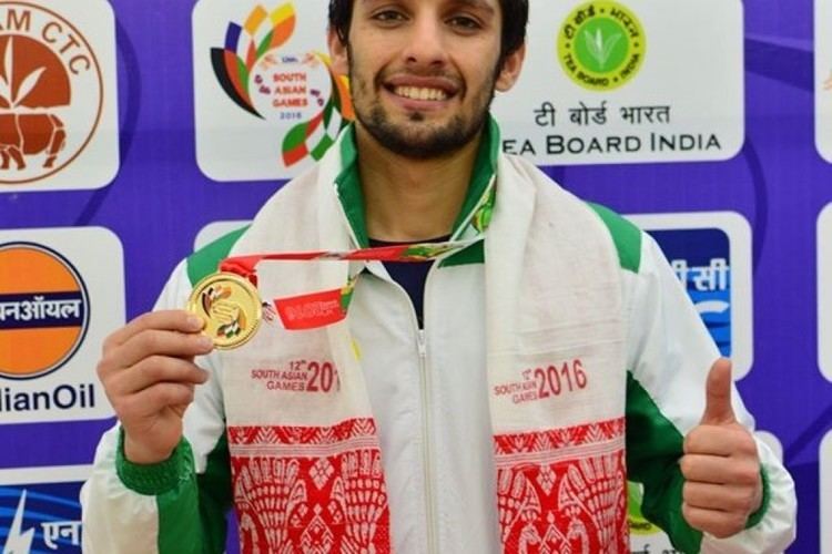 Nasir Iqbal Khilari Nasir iqbal clinches gold medal in Squash in SAF Games