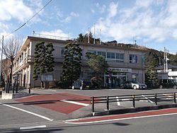Nasukarasuyama httpsuploadwikimediaorgwikipediacommonsthu