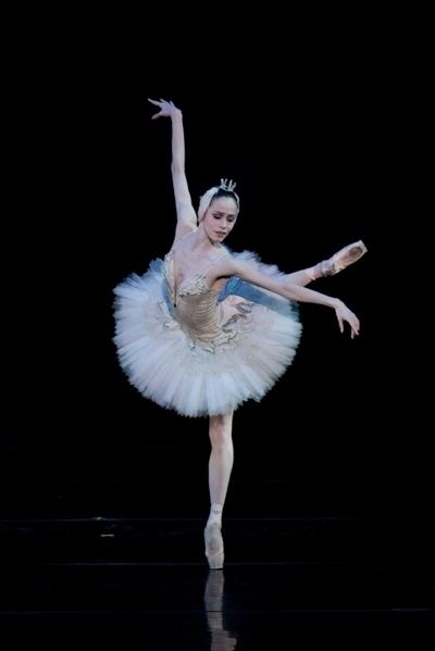 Natalia Magnicaballi Natalia Magnicaballi in Swan Lake Photo c Rosalie OConnor