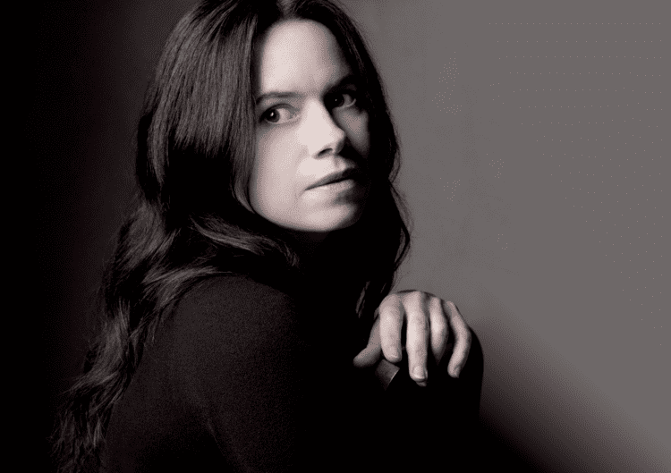 Natalie Merchant Boxx Magazine Natalie Merchant Postpones Rest of Tour