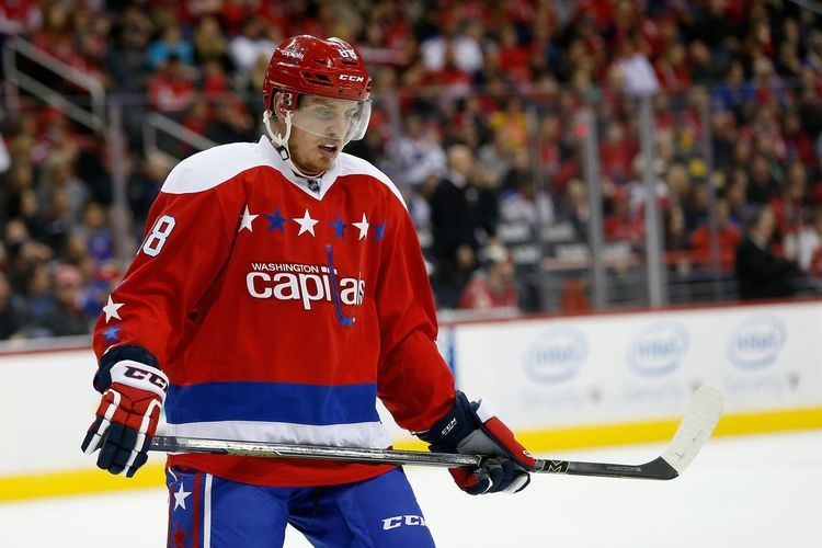 Nate Schmidt Confirmed Vegas Selects Nate Schmidt from the Capitals Japers Rink