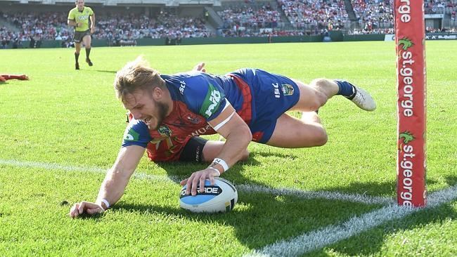 Nathan Ross (rugby league) NRL 2015 Newcastle Knights winger Nathan Ross battling