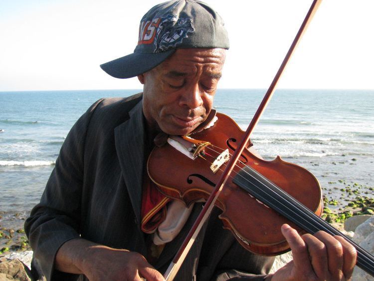 Jamie Foxx's Next Act: Homeless Violinist Nathaniel Anthony Ayers