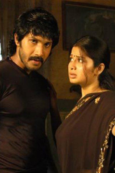 Nayagan (2008 film) movie scenes The best scenes in the film are those between Velu s son Surya Nizhalgal Ravi and daughter Charumati Karthika Surya hero worships his father just as 