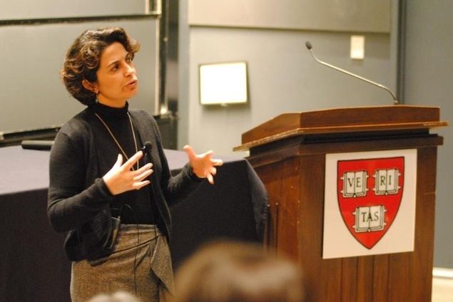 Nazila Fathi Exiled Iranian Reporter Speaks to Undergraduates News
