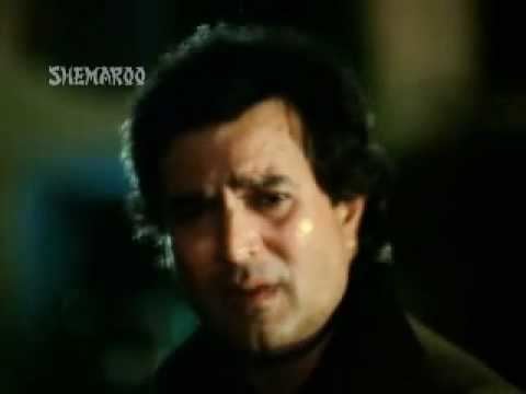 Scene of Rajesh Khanna in a Bollywood Song "Isse Pehle Ke Yaad Tu Aaye"