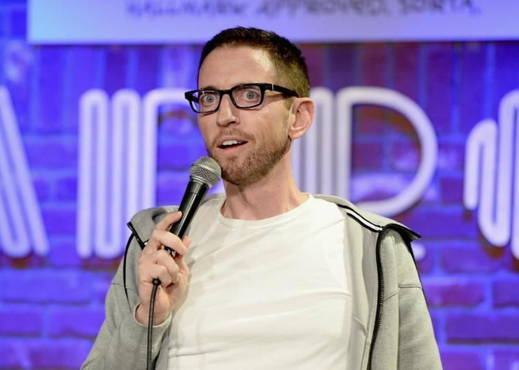 Neal Brennan Comedian Neal Brennan on 3 Mics and Chris Christie endorses Donald