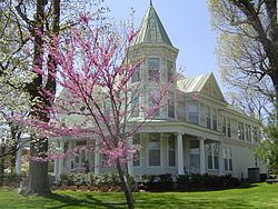 Nebraska House httpsuploadwikimediaorgwikipediacommonsthu