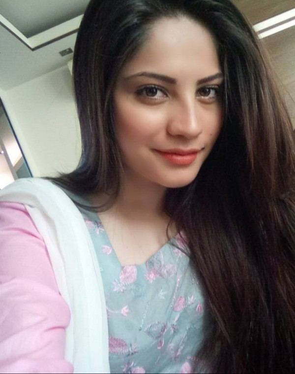 Neelam Muneer Top Pakistani Model and Actress Neelam Muneer Life n Fashion