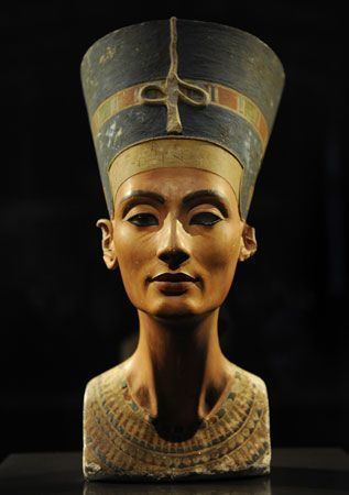 Nefertiti | Biography, Reign, Death, Tomb, Meaning, & Facts | Britannica
