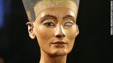 Nefertiti Search for Nefertiti39s burial site given green light CNNcom