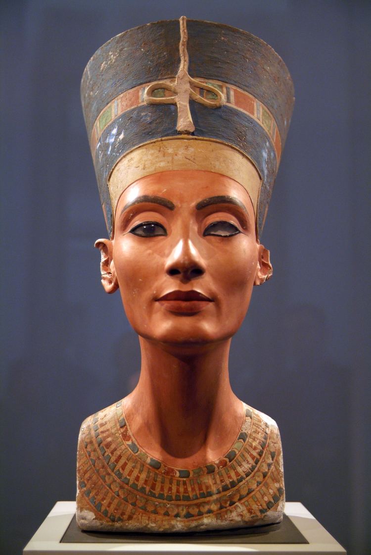 Nefertiti Nefertiti Bust Wikipedia the free encyclopedia