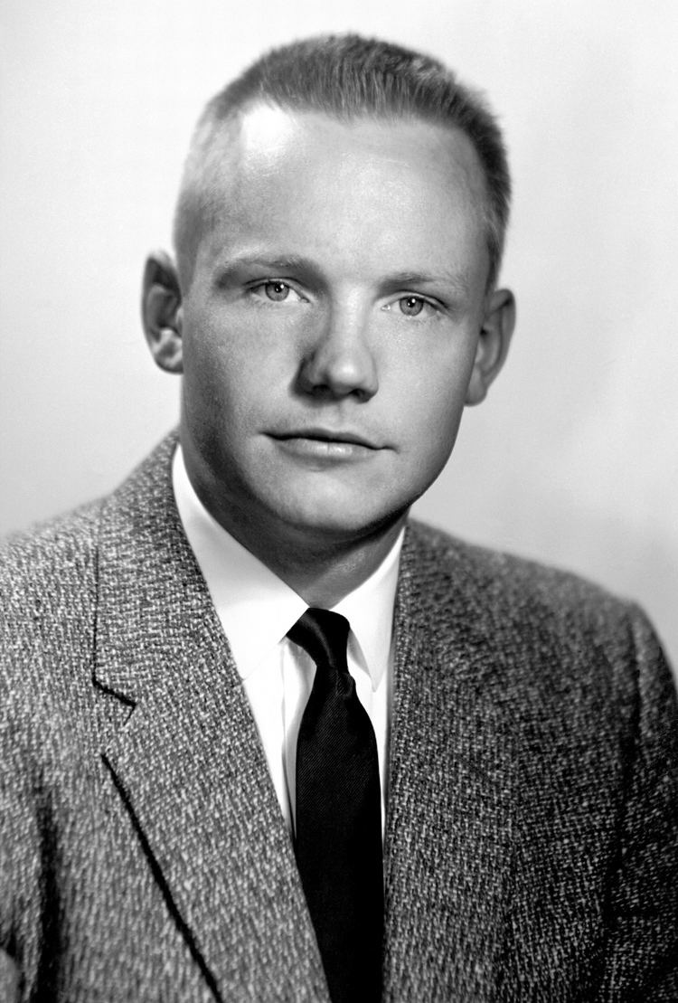 Neil Armstrong Neil Armstrong Wikipedia the free encyclopedia