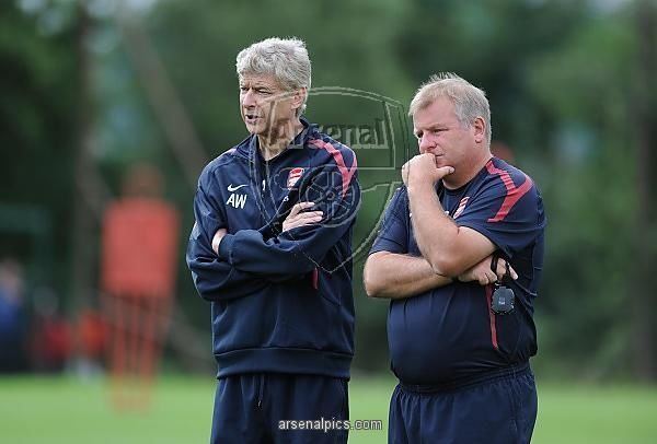 Neil Banfield Arsenal manager Arsene Wenger with coach Neil Banfield Arsenal