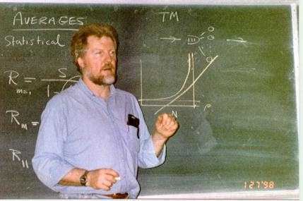 Neil J. Gunther wwwperfdynamicscomBioclassjpg