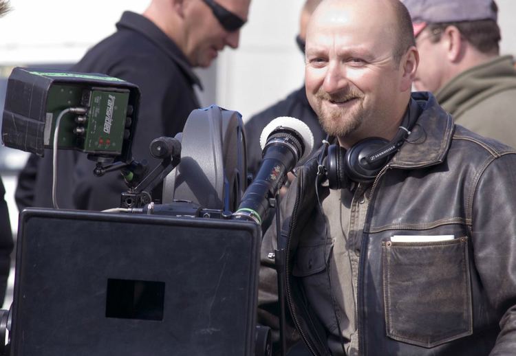 Neil Marshall The Descents Neil Marshall to direct 39Constantine39 Pilot