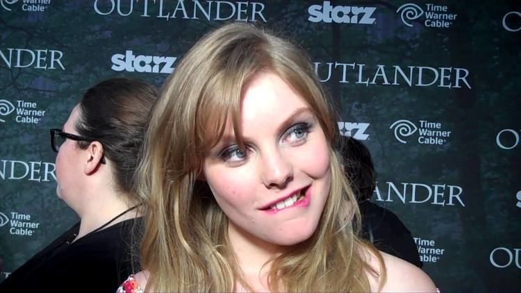 Nell Hudson Outlander TV News39 Tartan Carpet Interview with Nell