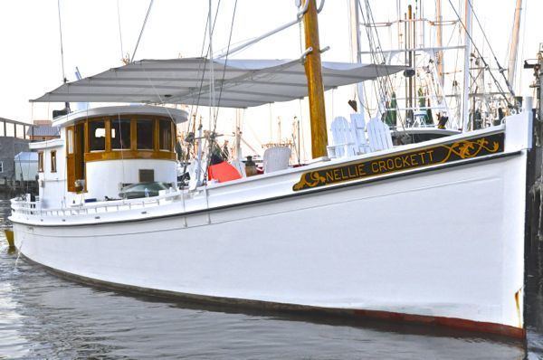 Nellie Crockett (Buy-Boat) towndocknetimg15470jpg
