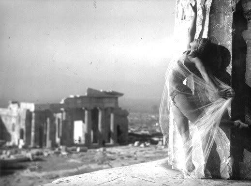 Nelly's Nude on the Parthenon Nelly39s Picture Show GreekReportercom