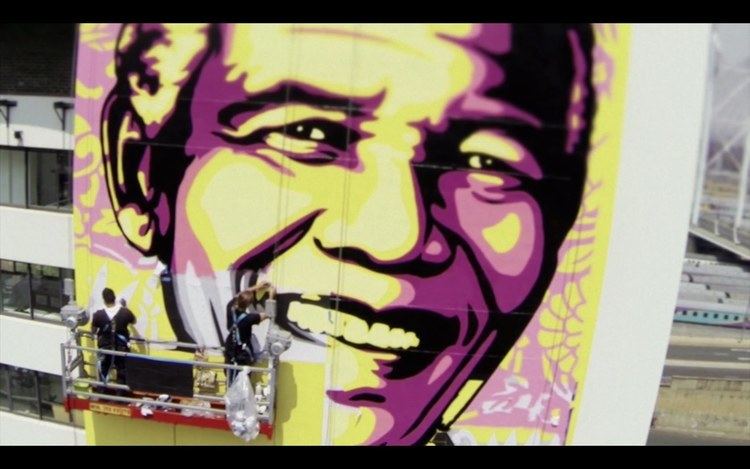 Nelson Mandela Mural by Shepard Fairey Massive Mandela Mural by Shepard Fairey Johannesburg YouTube