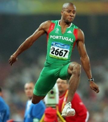 Nelson Évora Just watched Nelson Evora in triple jump goal physique I LoVe