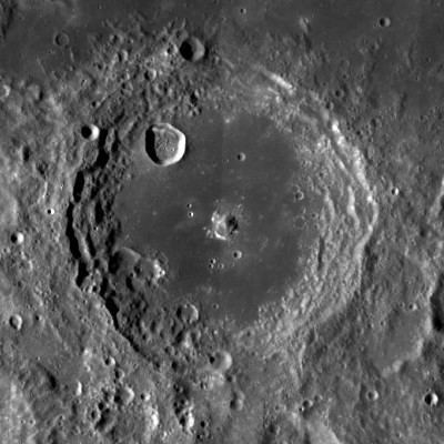Neper (crater)
