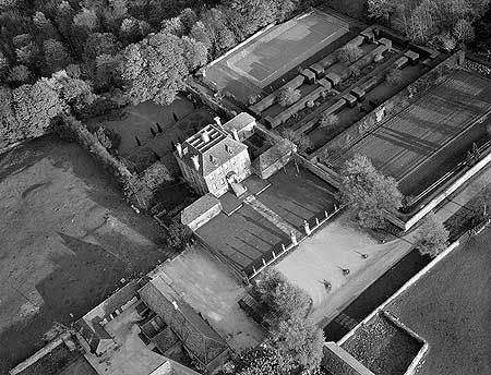 Nether Lypiatt Manor Nether Lypiatt Manor Thrupp Gloucestershire Architecture