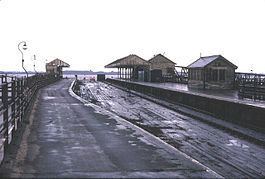 New Holland Pier railway station httpsuploadwikimediaorgwikipediacommonsthu