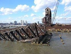 New York Central Railroad 69th Street Transfer Bridge httpsuploadwikimediaorgwikipediacommonsthu