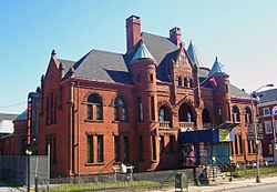 New York State Armory (Poughkeepsie) httpsuploadwikimediaorgwikipediacommonsthu