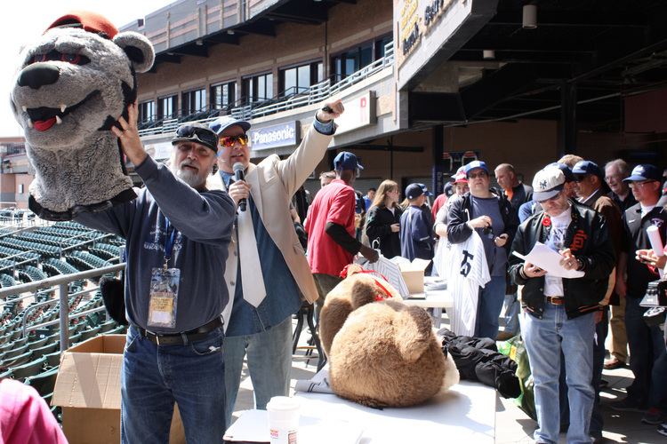 Newark Bears The Newark Bears drew their last breath on Saturday Sports on Earth