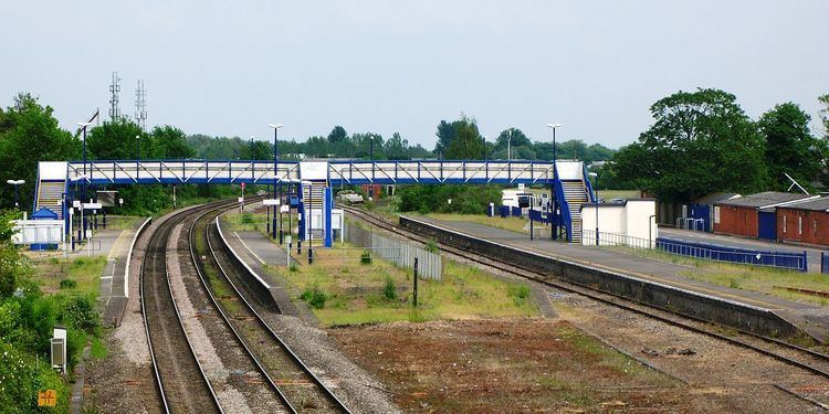 Newbury Racecourse railway station