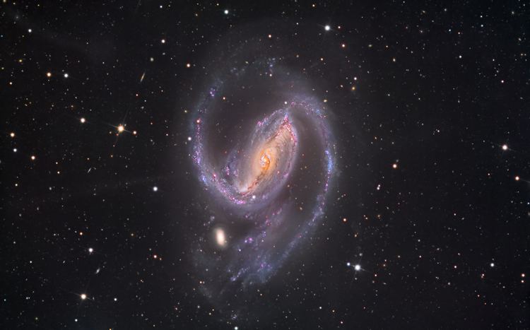 NGC 1097 APOD 2015 January 9 In the Arms of NGC 1097