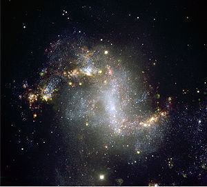 NGC 1313 httpsuploadwikimediaorgwikipediacommonsthu